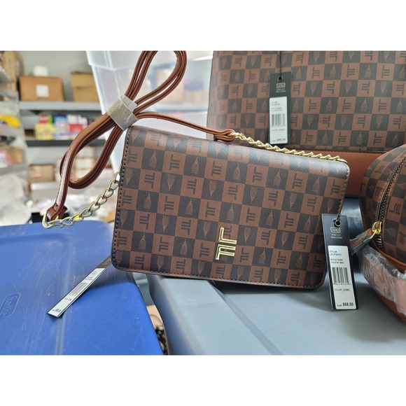 NWT London Fog 3 Piece Bag Set Marci Crossbody, Toiletry, & Tulip Satchel - Picture 4 of 13